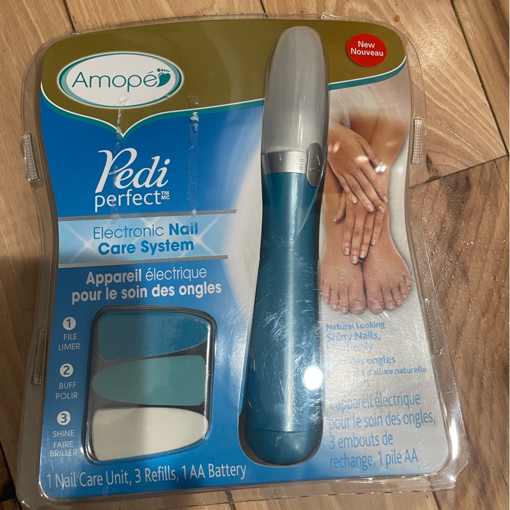 Amopé Pedi Perfect™ Electronic Nail Care System Kit/ New in box